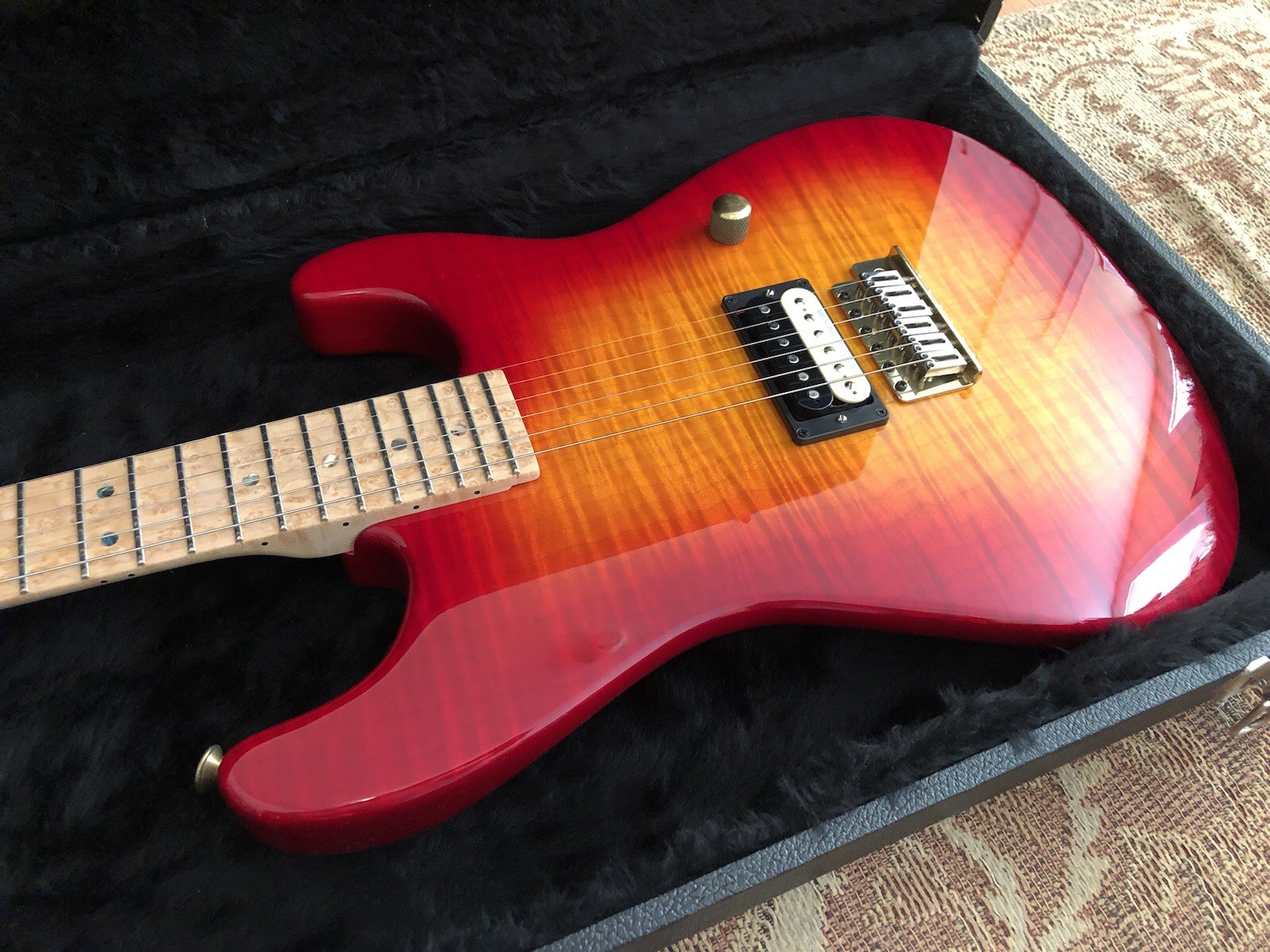 CHARVEL CUSTOM SHOP SAN DIMAS 25TH ANNIVERSARY 2004 CHERRY SUNBURST FLAME MINT++