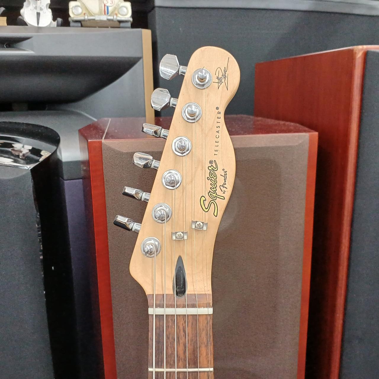 SQUIER AVRIL LAVIGNE TL BLK Electric Guitar
