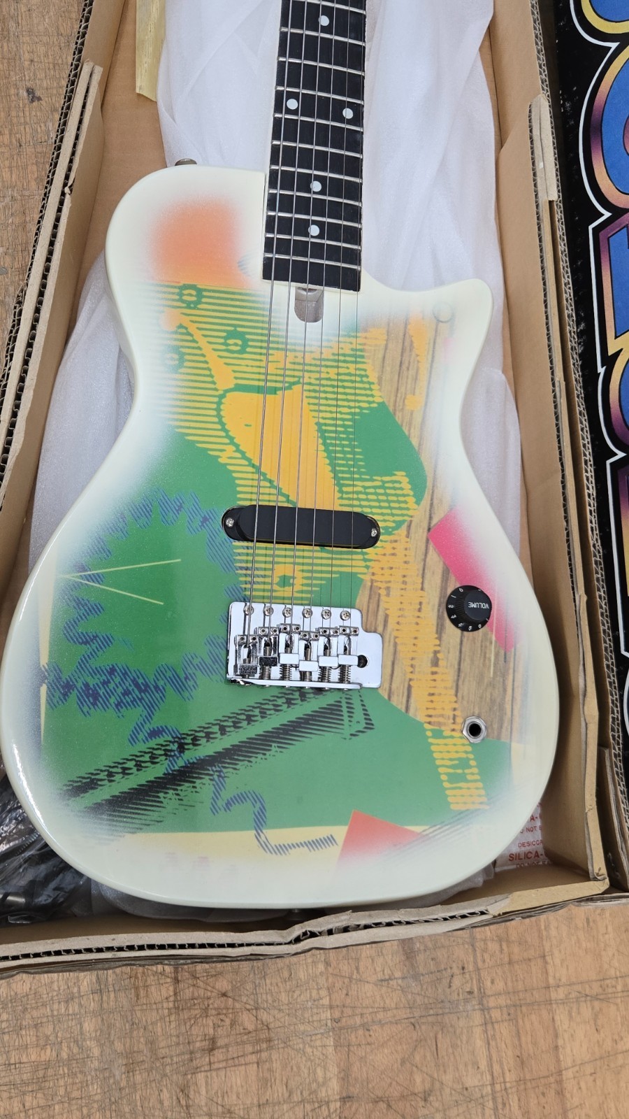 Gretsch The Traveling Wilburys Electric Guitar TW-100T w/ Box, Poster and Cables