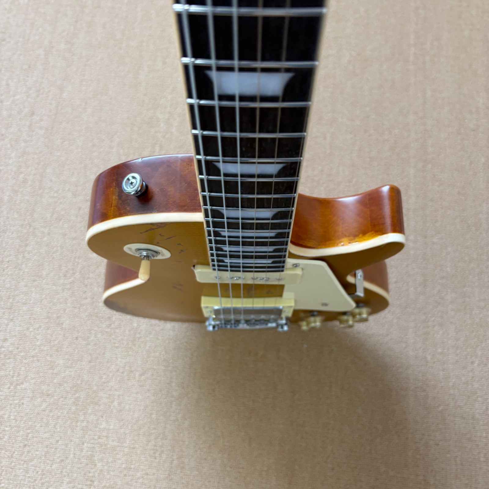 Gold LP Style Electric Guitar Rosewood Fingerboard Cream Pickguard Chrome Part