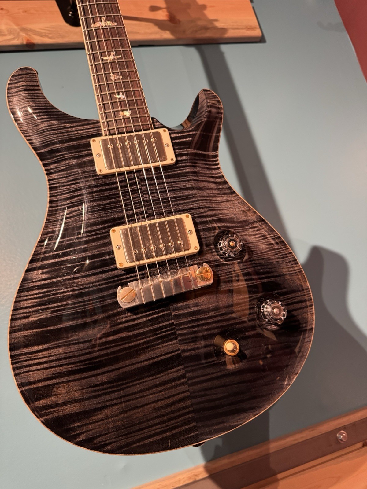 PRS McCarty 10 Top Flame Maple Black Core USA Original Hard Case