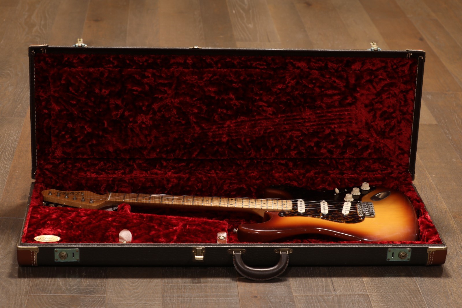 2008 DeTemple Spirit Series ’56 Stratocaster Electric Guitar Sunburst + HSC