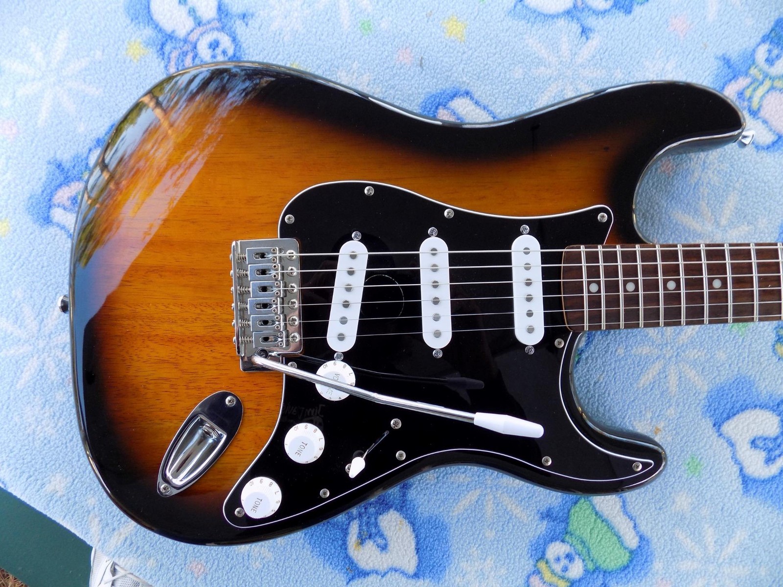 Squier “Custom Shack ” Strat, Alnico 5 Pickups, Custom Wiring,Capacitor Upgrade