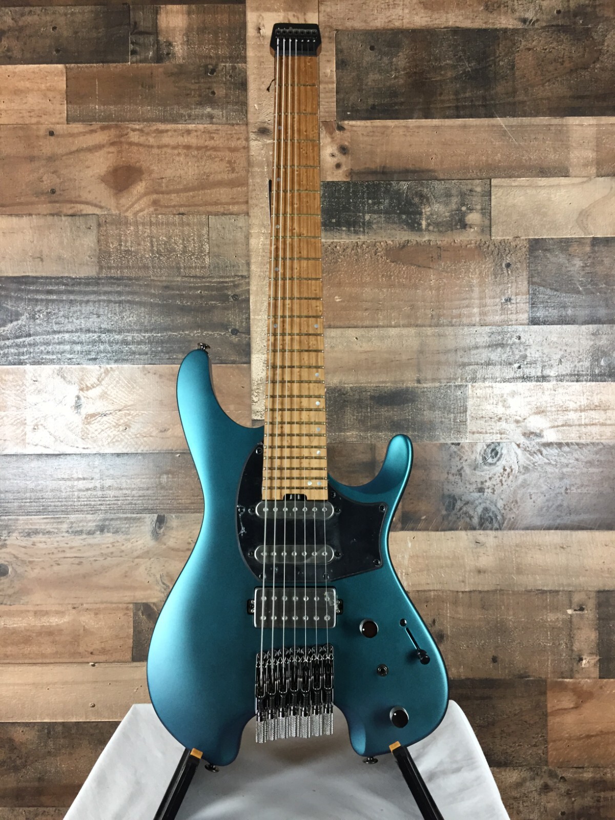 Ibanez Q547 7-String Electric Guitar, Blue Chameleon Metallic Matte, Gig Bag 083