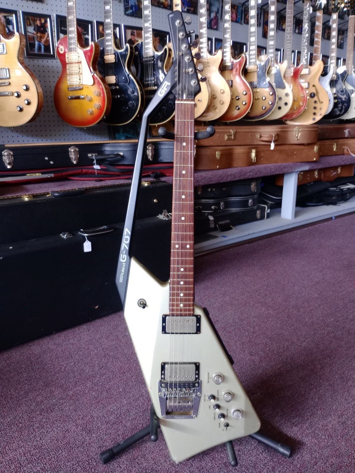 Roland G-707 1980s Silver w/Original Hard Case *** FREE SHIPPING ***