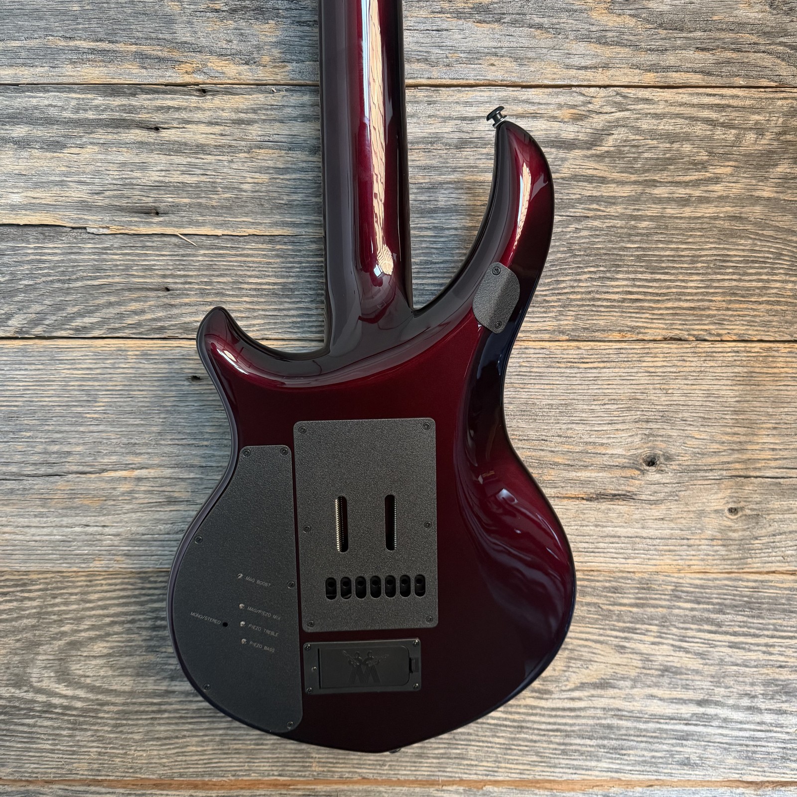 Ernie Ball Music Man John Petrucci Majesty Premium Select 7 – Carnelian Red