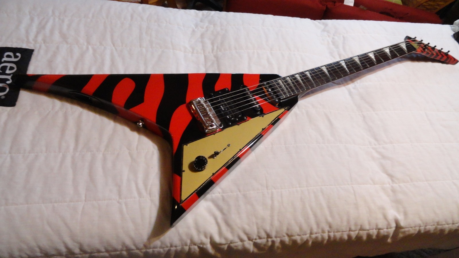 Hondo Formula Series Flying V guitar