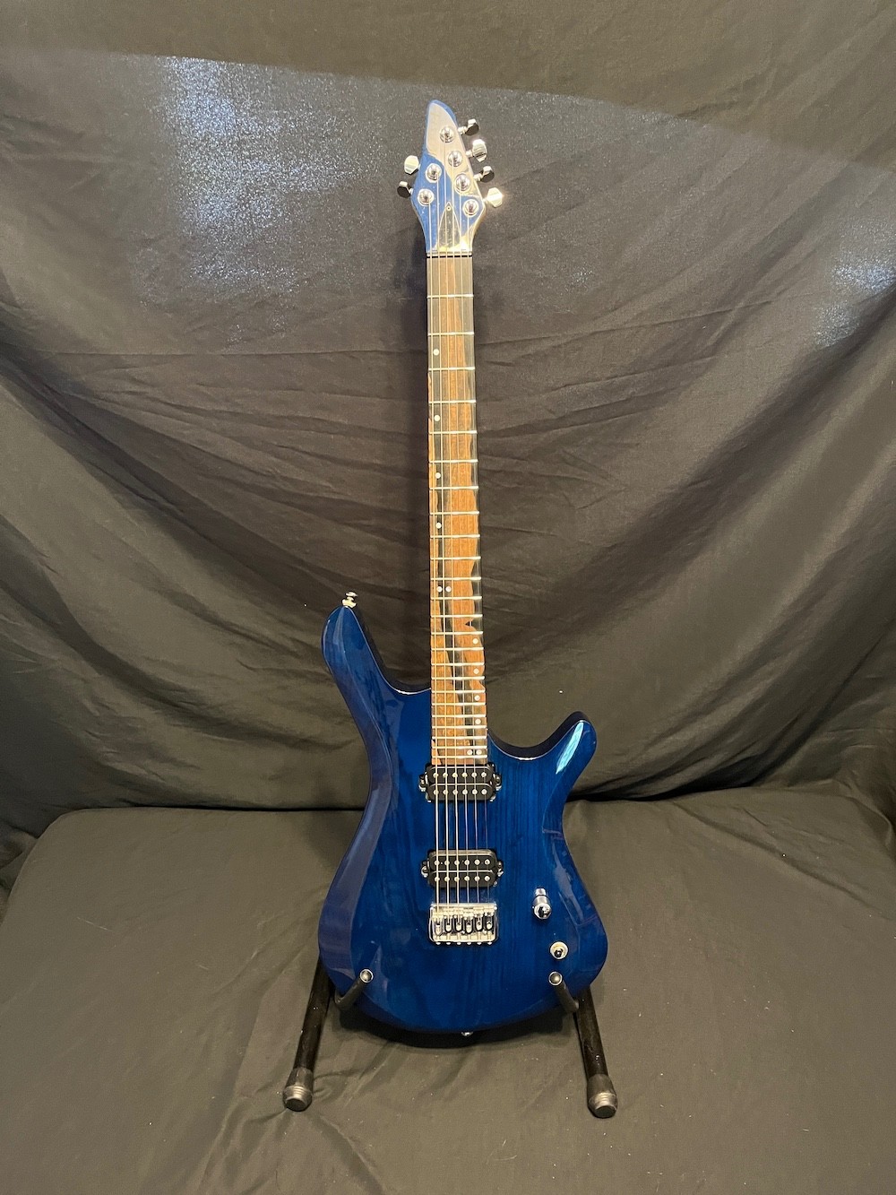 Kiesel Vanquish 6 Guitar See-Through Blue Swamp Ash-Zircote Board W/Case