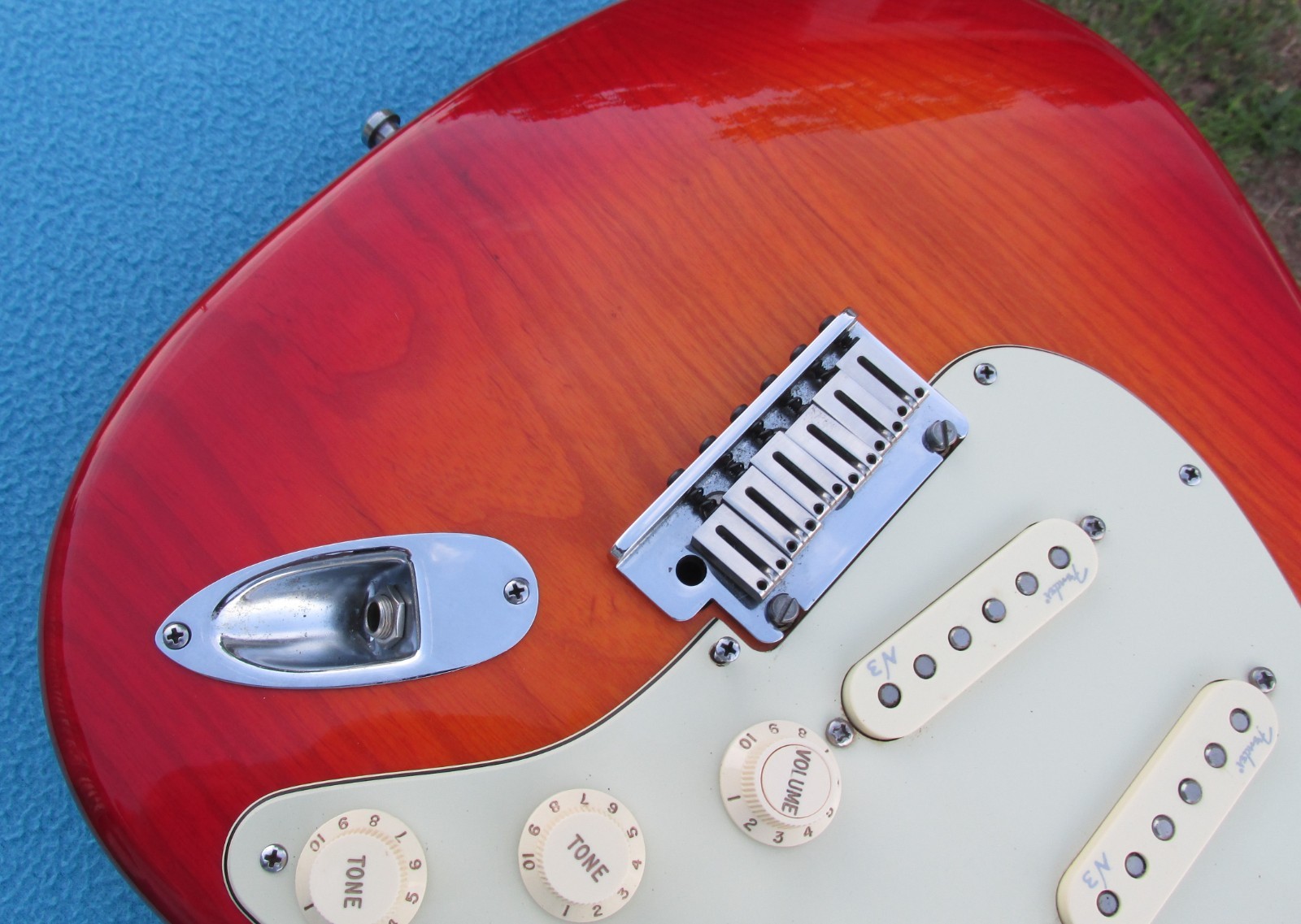 Fender American Deluxe ASH Stratocaster 2013-N3 Pickups-Maple-Aged Cherry-L@@K!