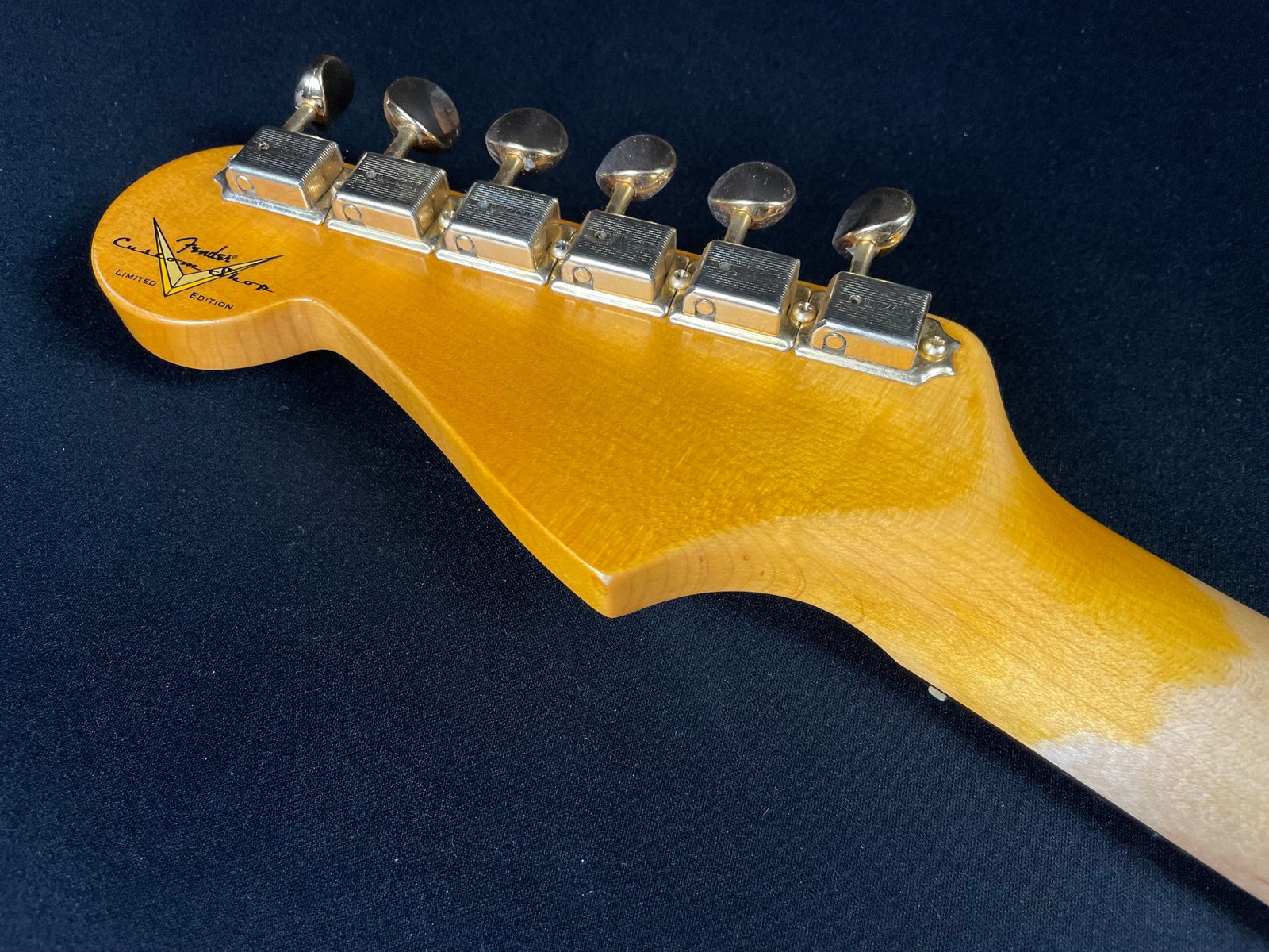 Fender Custom Shop LTD 1965 Dual-Mag Stratocaster – Aged Sage Green Metallic