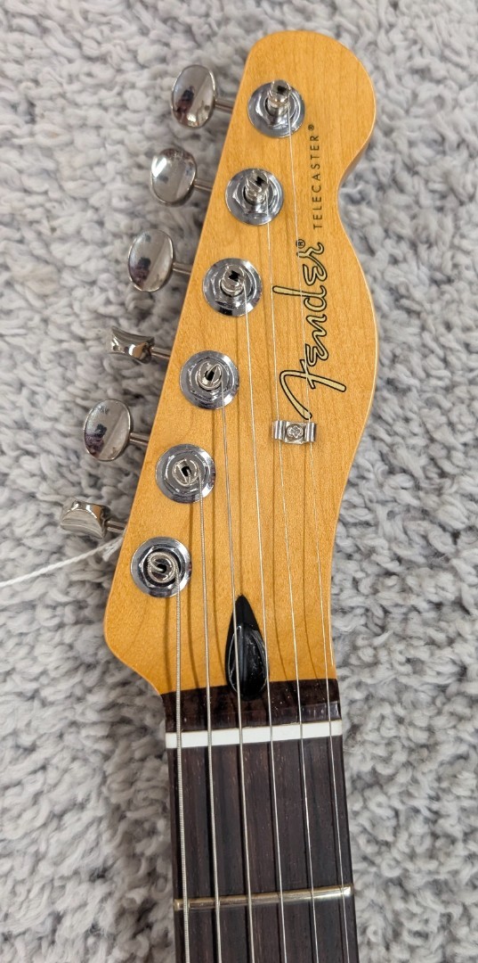 Fender Player II Telecaster guitar, Rosewood Fingerboard, Transparent Cherry