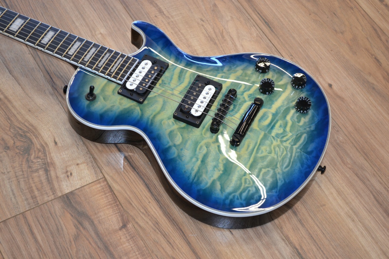 Dean Select Series Thorobred Ocean Burst Quilt top