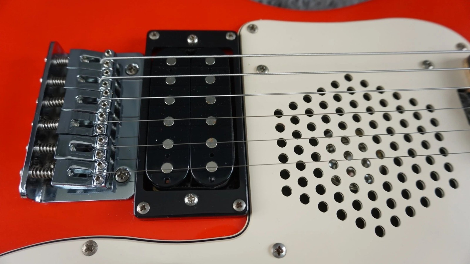 Marine Rider Travel Electric Guitar w/ Built-In Speaker Compact Practice Guitar