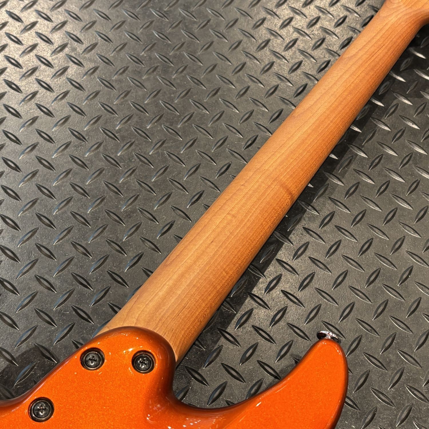 Ibanez / AZ2402 Roadster Orange Metallic Electric Guitar