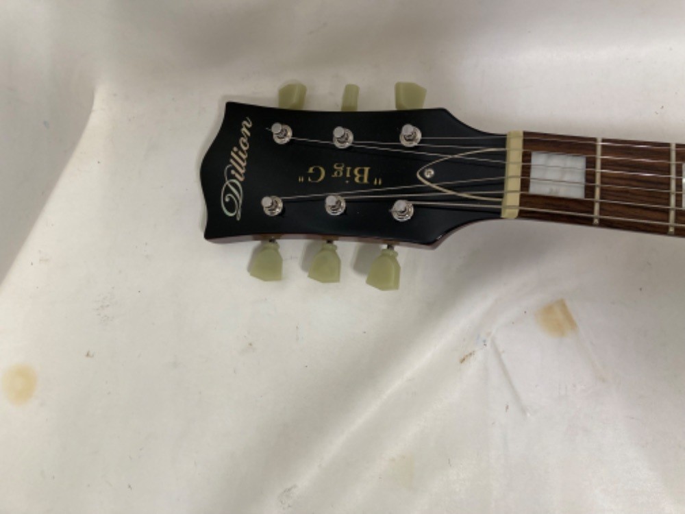 DILLION BIG G ELECTRIC GUITAR WITH SOFT CASE