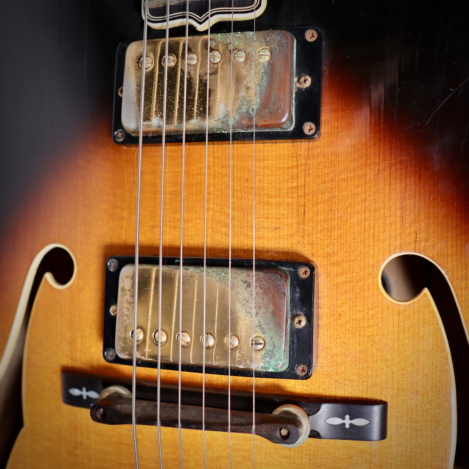 1975 Gibson Byrdland Thinline Electric Archtop – Sunburst