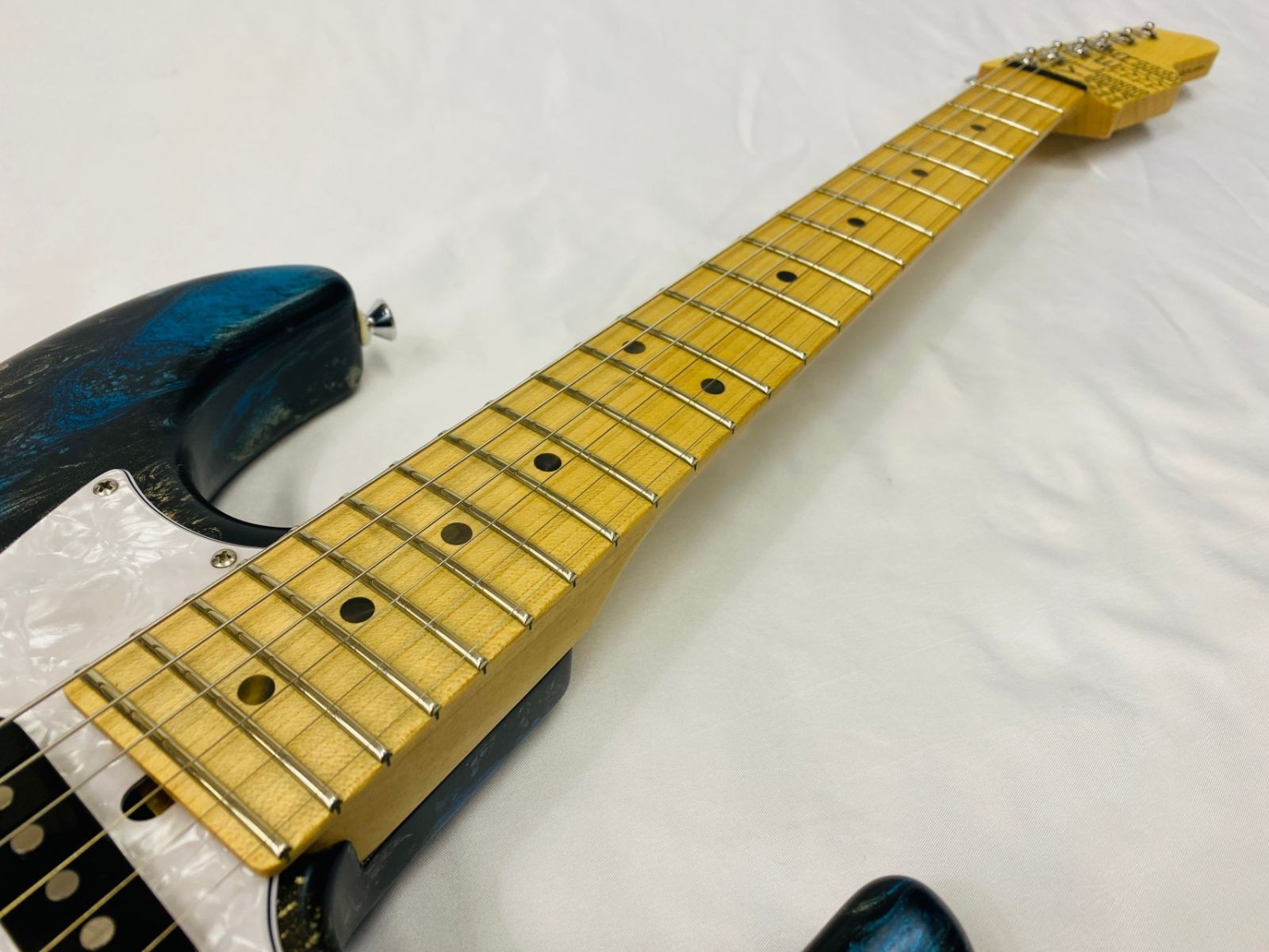 JAMES TYLER GUITARS STUDIO ELITE HD BLACK AND BLUE SHMEAR SWAMP ASH Neck