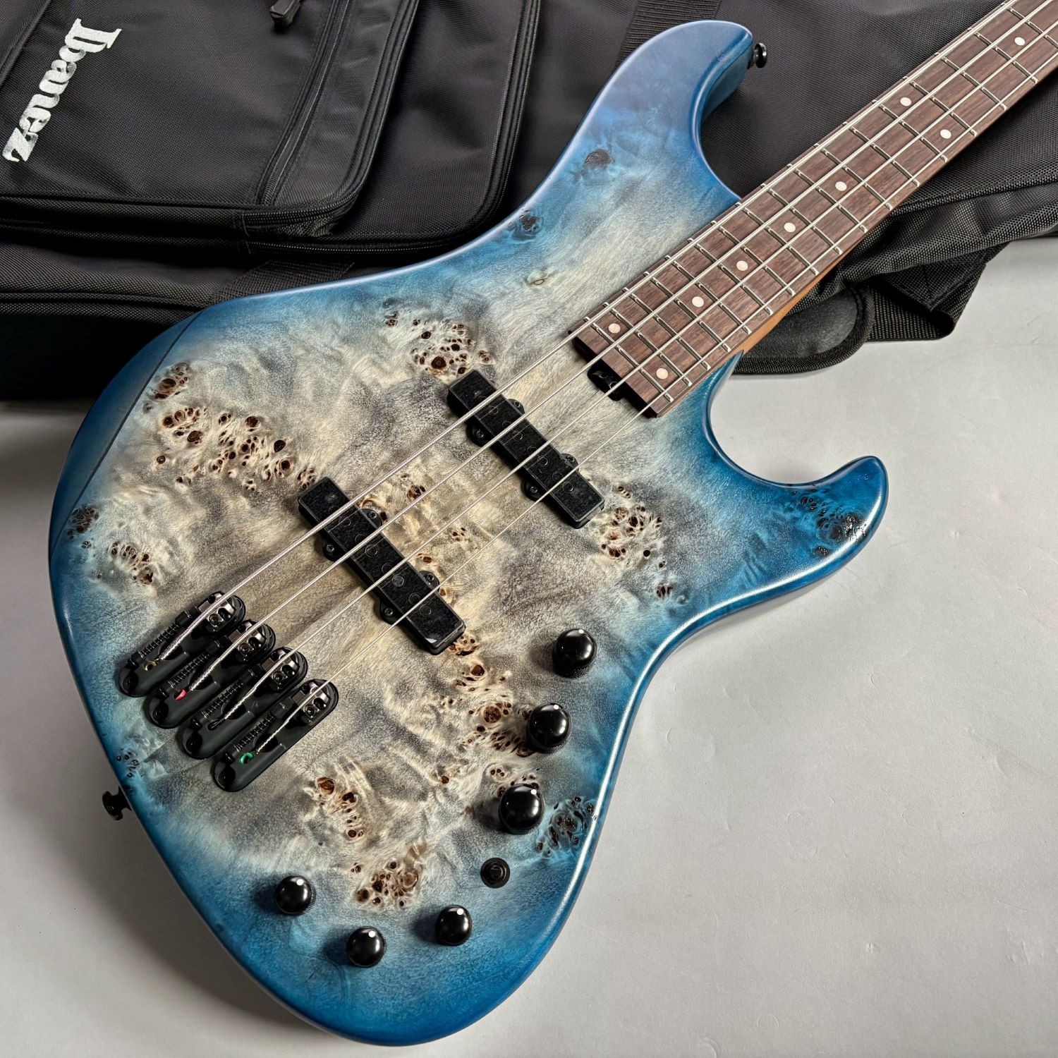 Ibanez / MDM1600-CTL (Cosmic Blue Starburst Low Gloss) Electric Bass