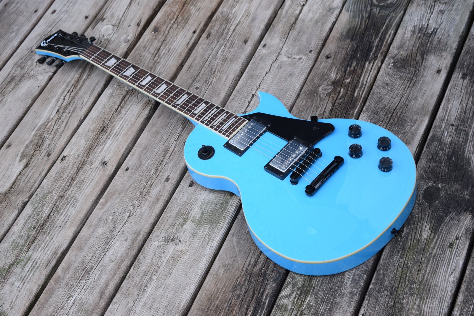 Electric Guitar Mahogany Body Maple Top Metallic Blue (Groove Canadian Brand)
