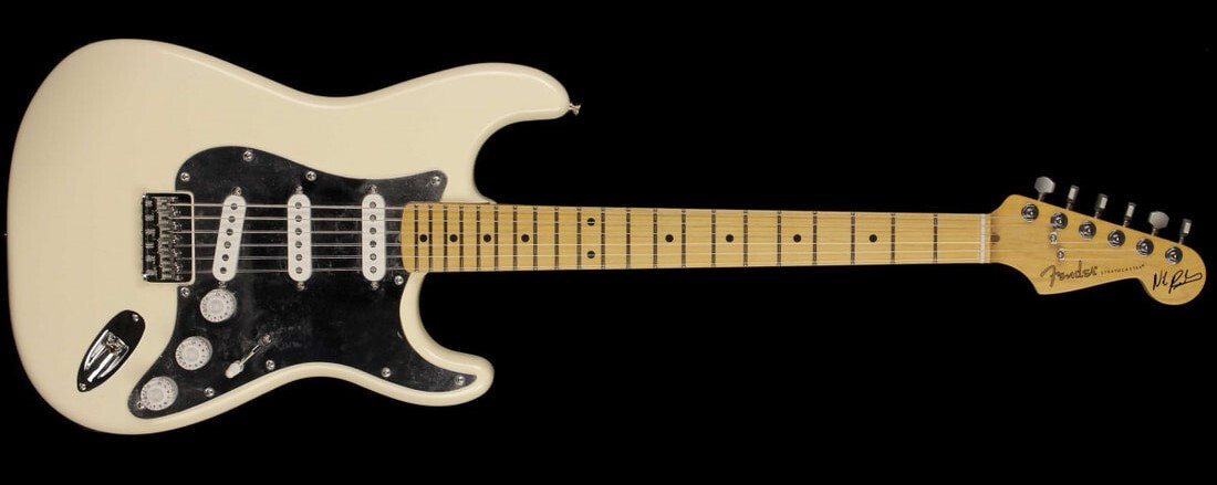Fender Nile Rodgers Hitmaker Stratocaster Maple Fingerboard Guitar Olympic White
