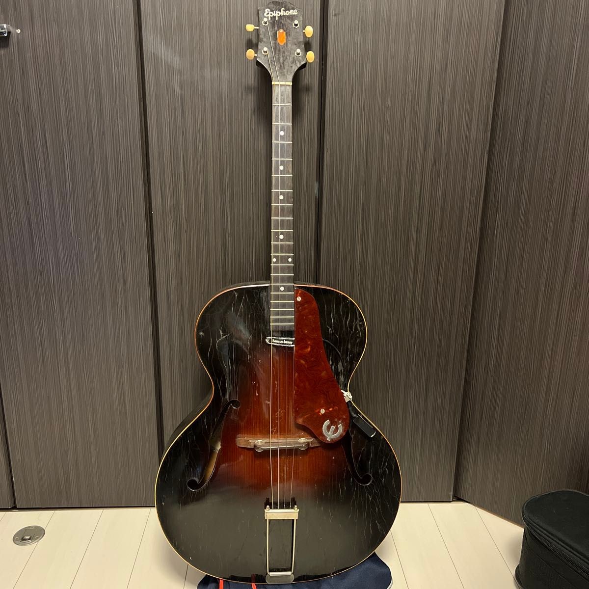 Epiphone Zenith Tenor Guitar Barcus-Berry Piezo Pickup with Case Japan