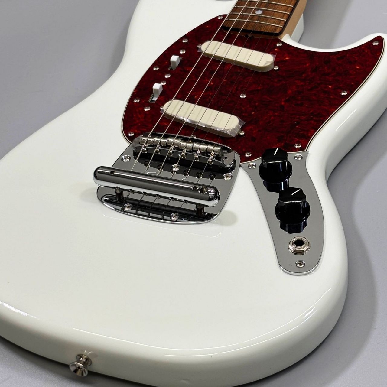 Fender Made in Japan Traditional 60s Mustang Olympic White 3.08kg White