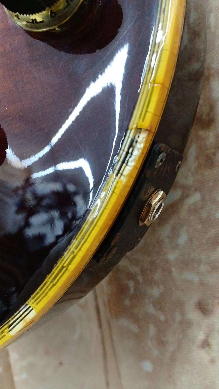 IBANEZ AR300AV electric guitar
