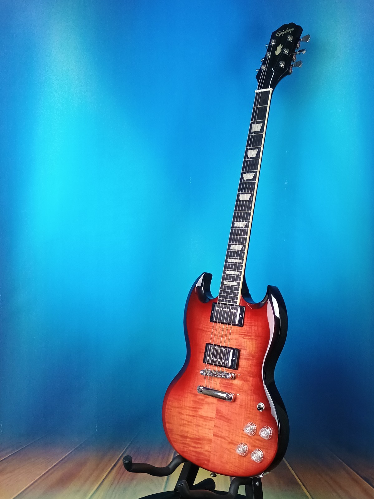 epiphone SG Modern Figured Guitar,Flame Maple Top , Lock Tuners , Orange Red…
