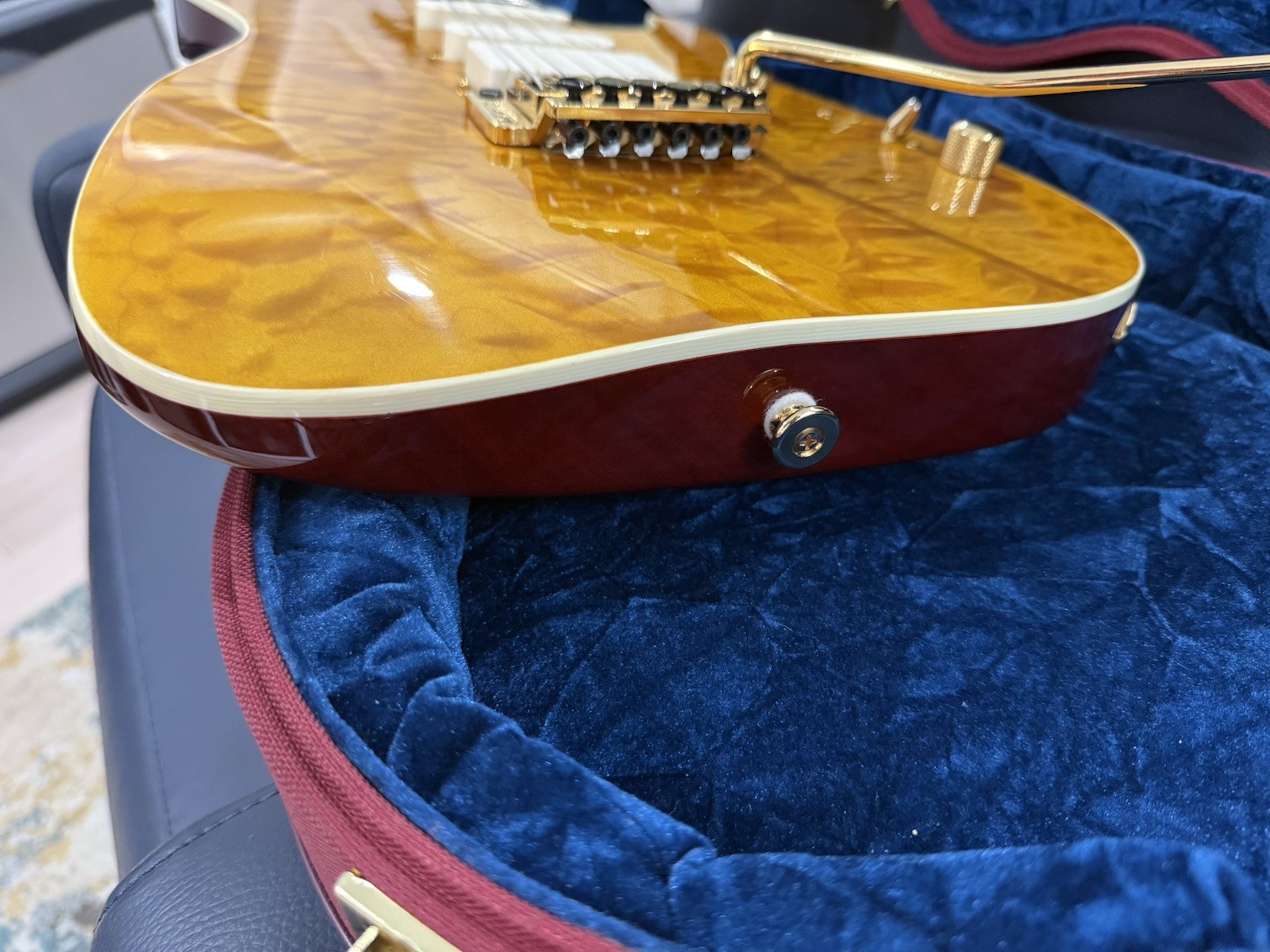 Pensa MK-1 Classic Flat Top Electric Guitar Solid Body Amber RH 6-String Case