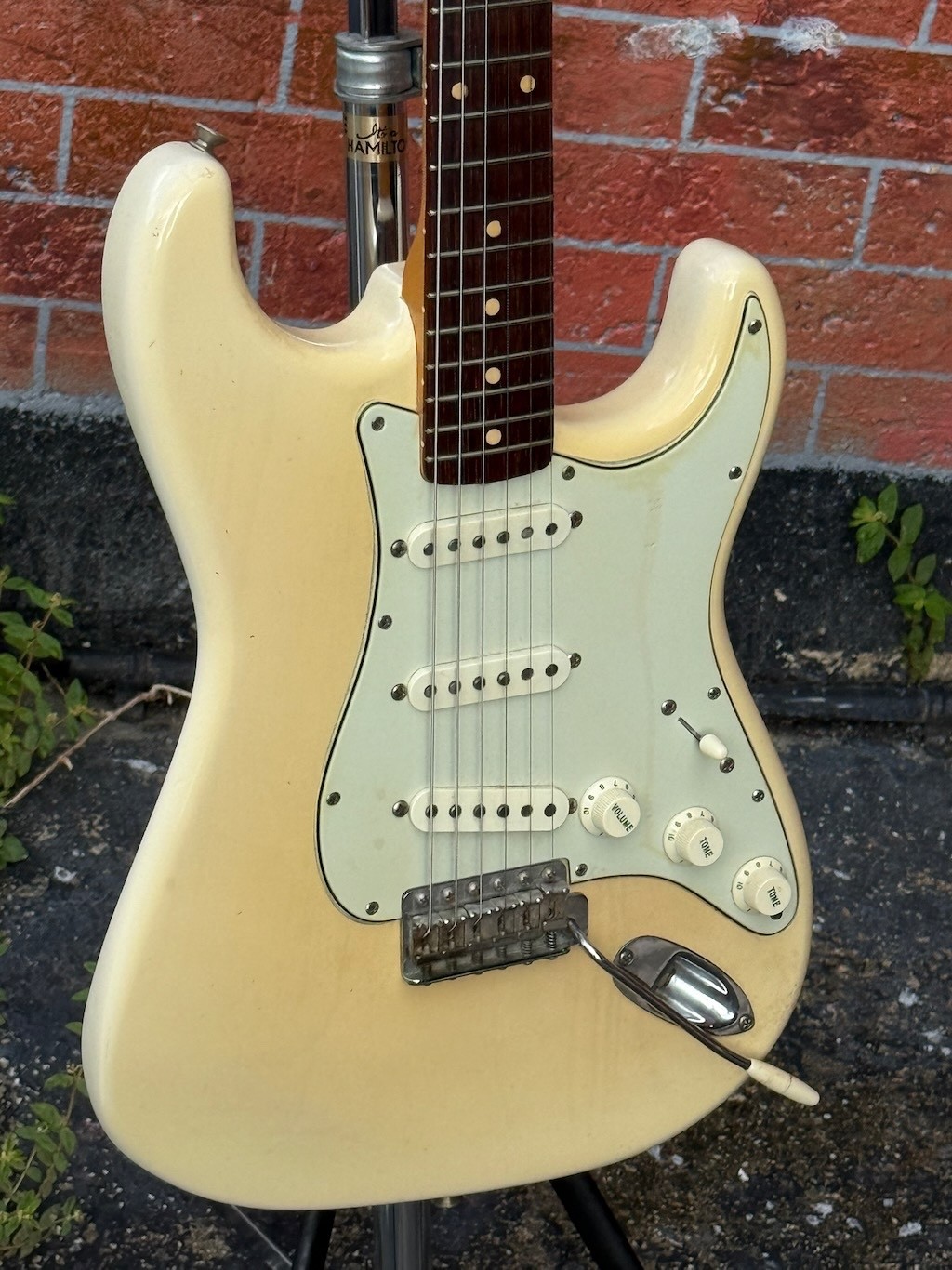 1960 Fender Stratocaster a stunning see-thru Ash Body Blonde w/a Slab neck !