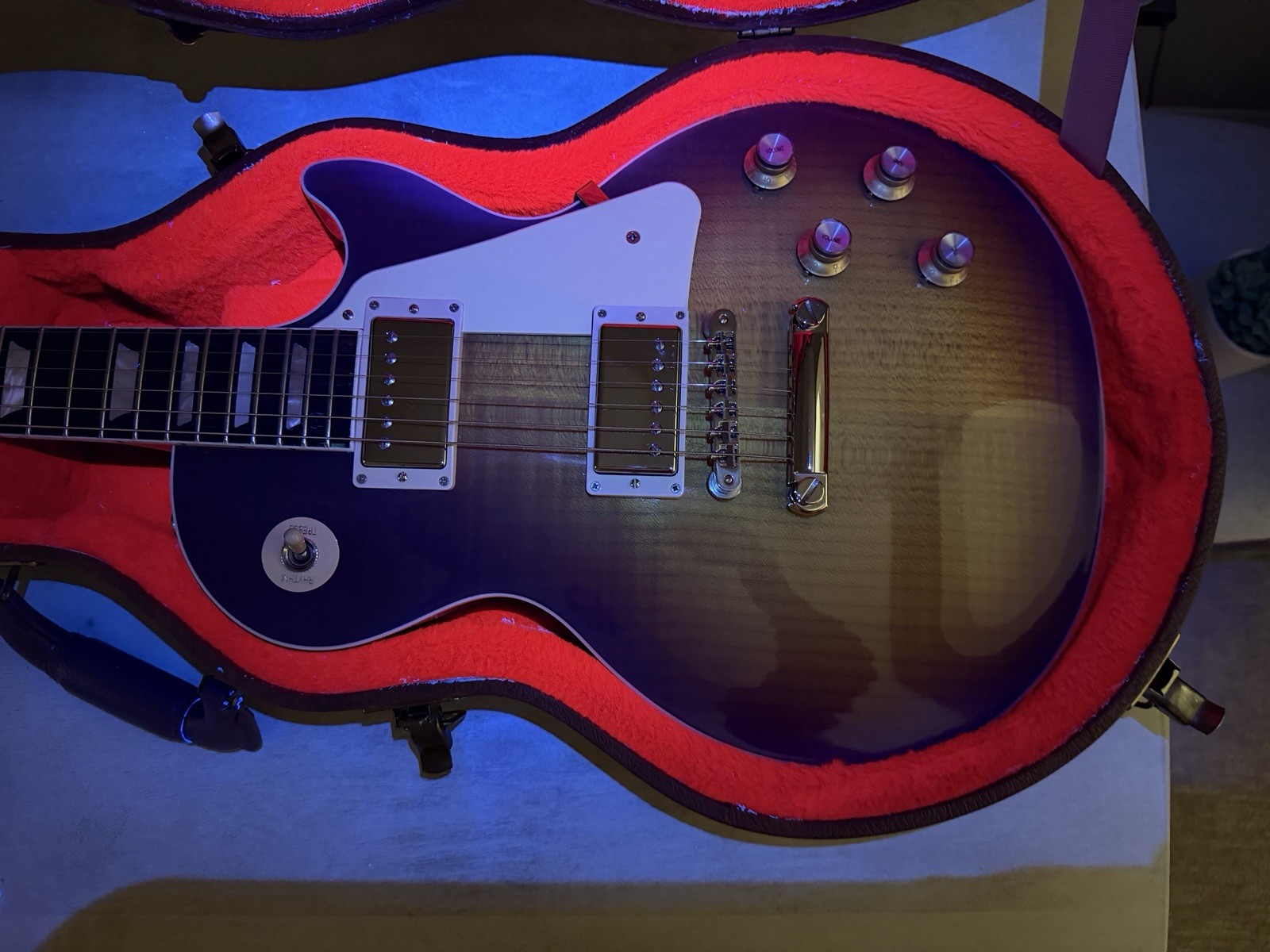2019 Gibson les Paul Standard 60’s Flamed iced tea Burst Electric guitar w/ OHSC