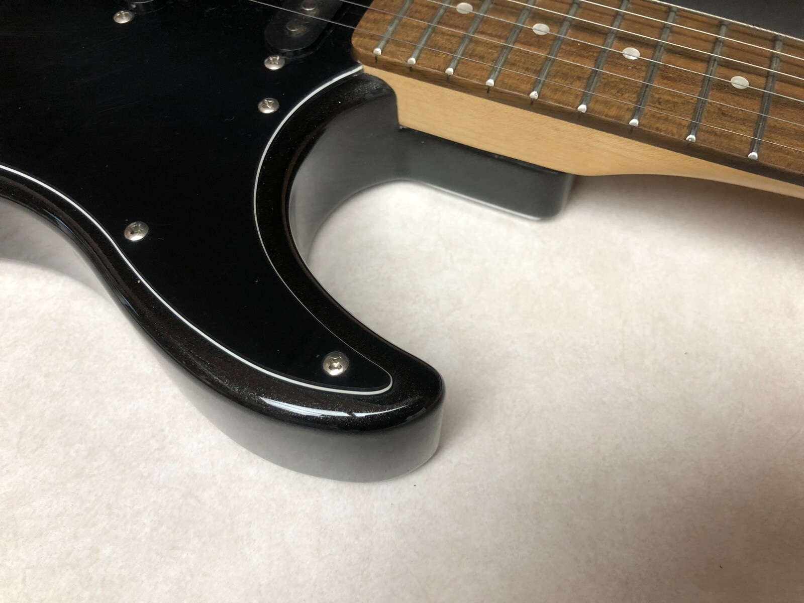 Yamaha EG 112C2 Electric Guitar Black Metallic Storage Unit Find