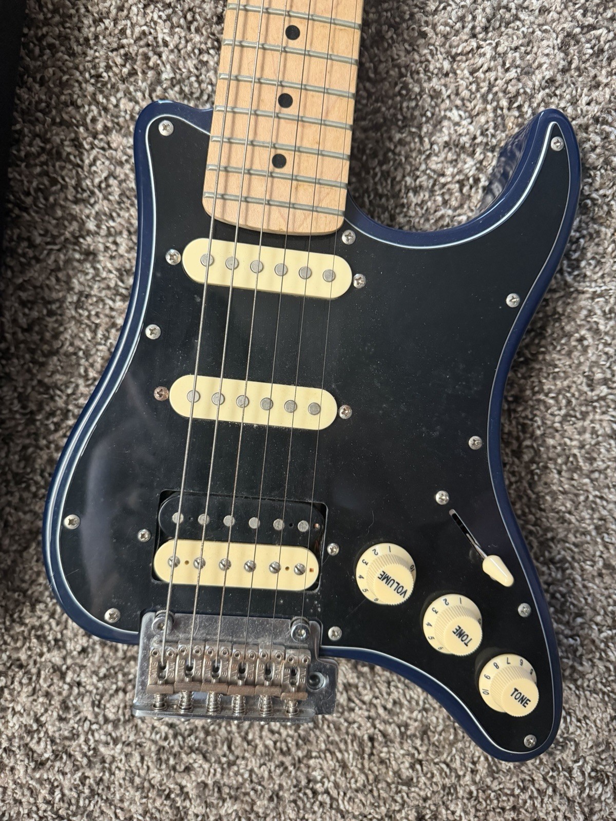 Traveler Guitar Travelcaster Deluxe Navy Blue (with minor defects)