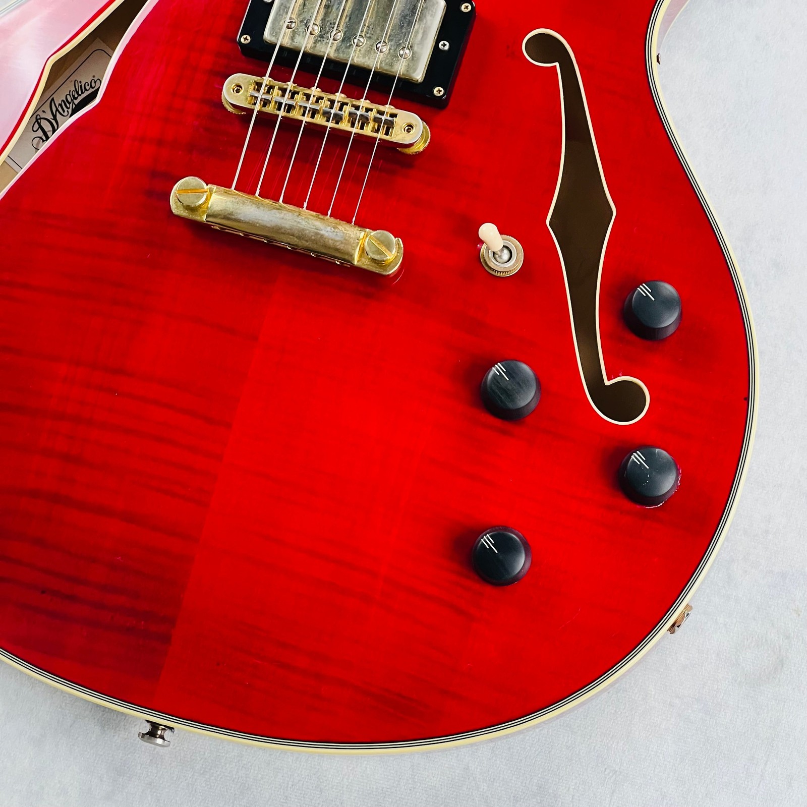 D’Angelico EX-DC Excel 2013 – Transparent Red