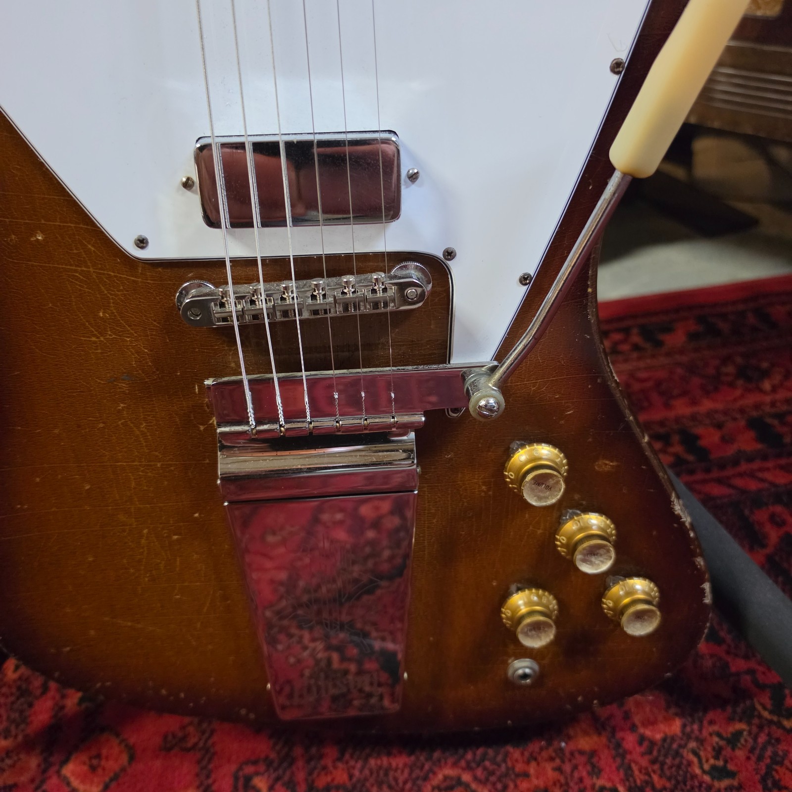 1966 Gibson Firebird V Tobacco Sunburst