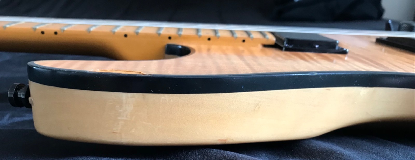 High-Performance Godin Redline III 2010 – Rarely Seen – Gorgeous Natural Maple F