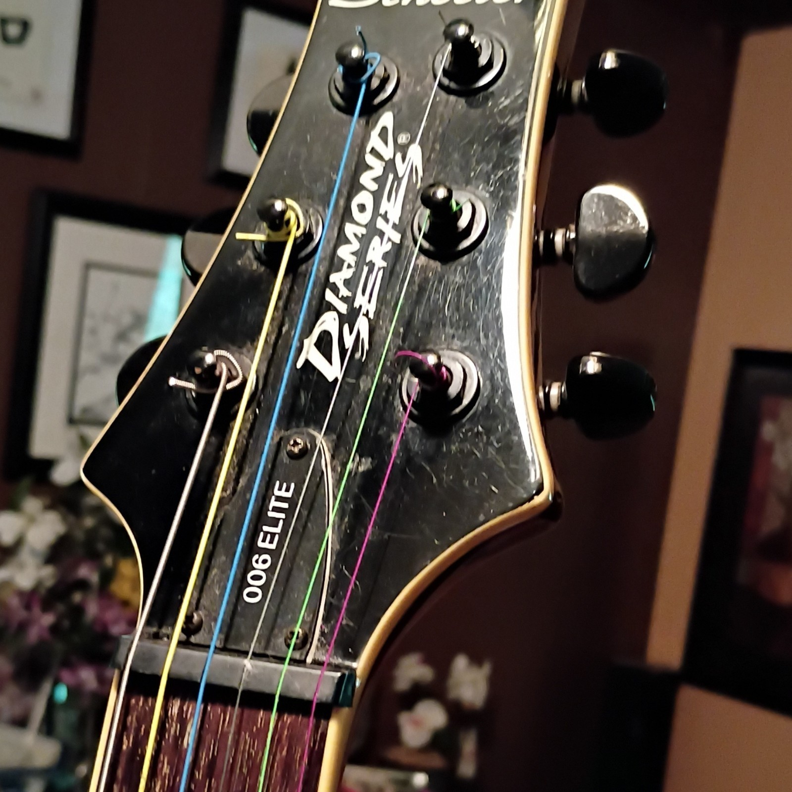 Diamond 006 Elite Series 6-String Solid Body Electric Guitar Purple MPN 006ELITE
