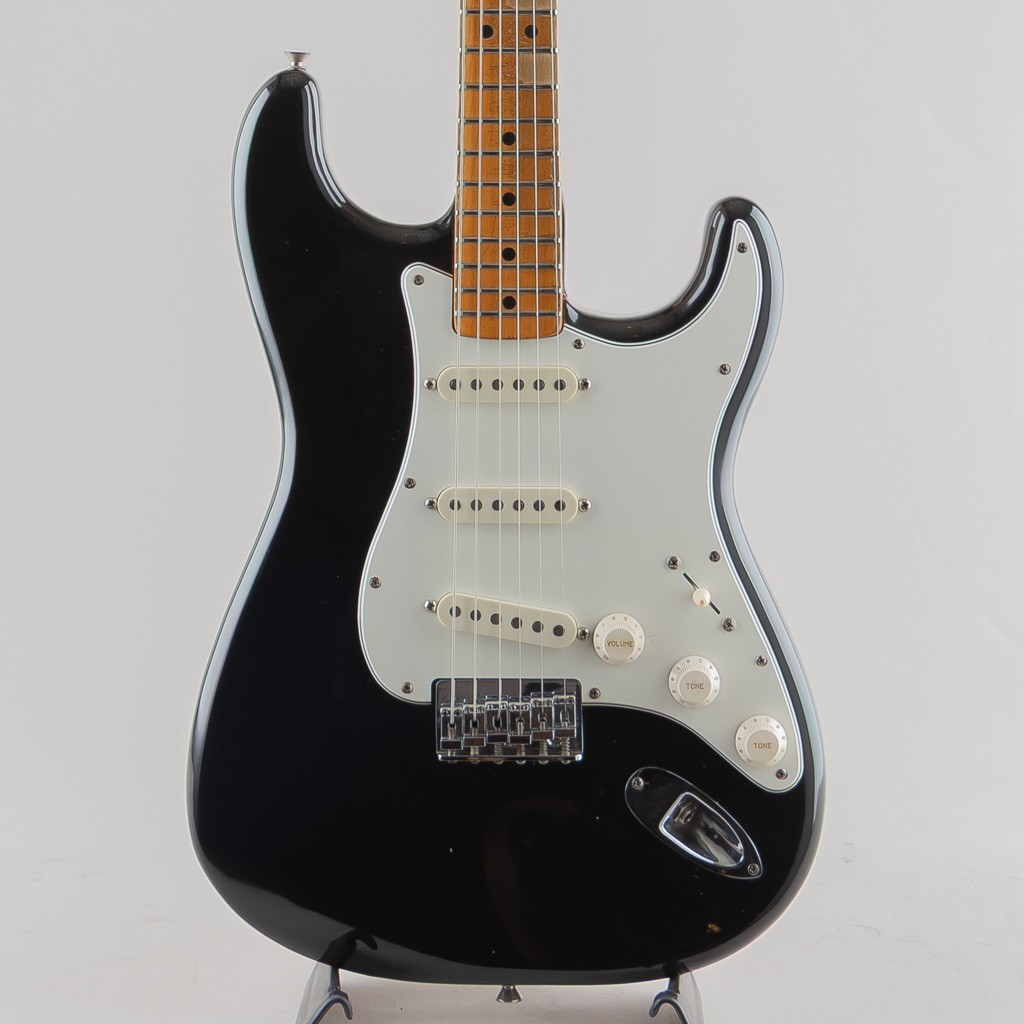 Fender Stratocaster Hardtail Black 1976 Used Electric Guitar