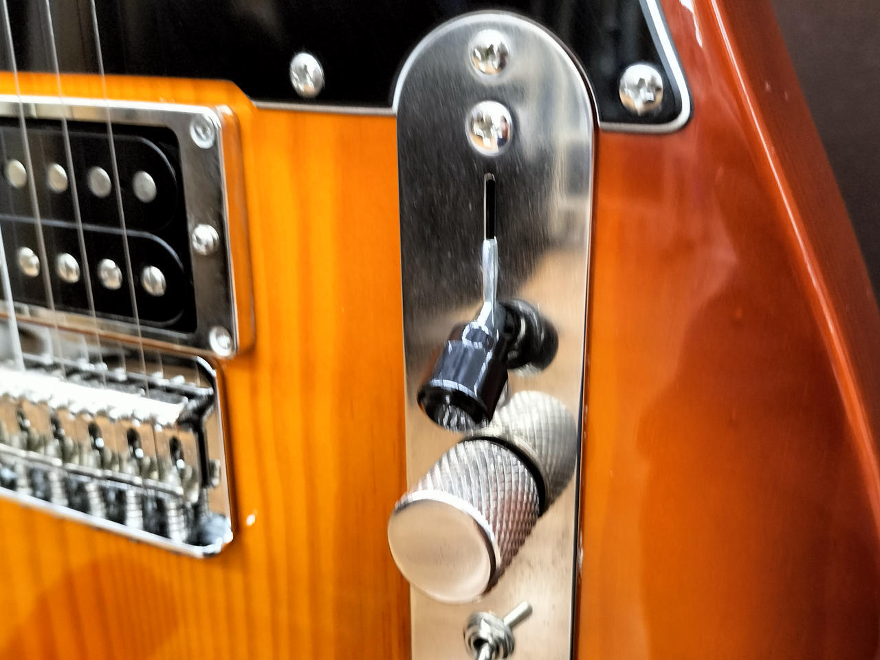 FENDER MODERN PLAYER TELECASTER PLUS Electric Guitar