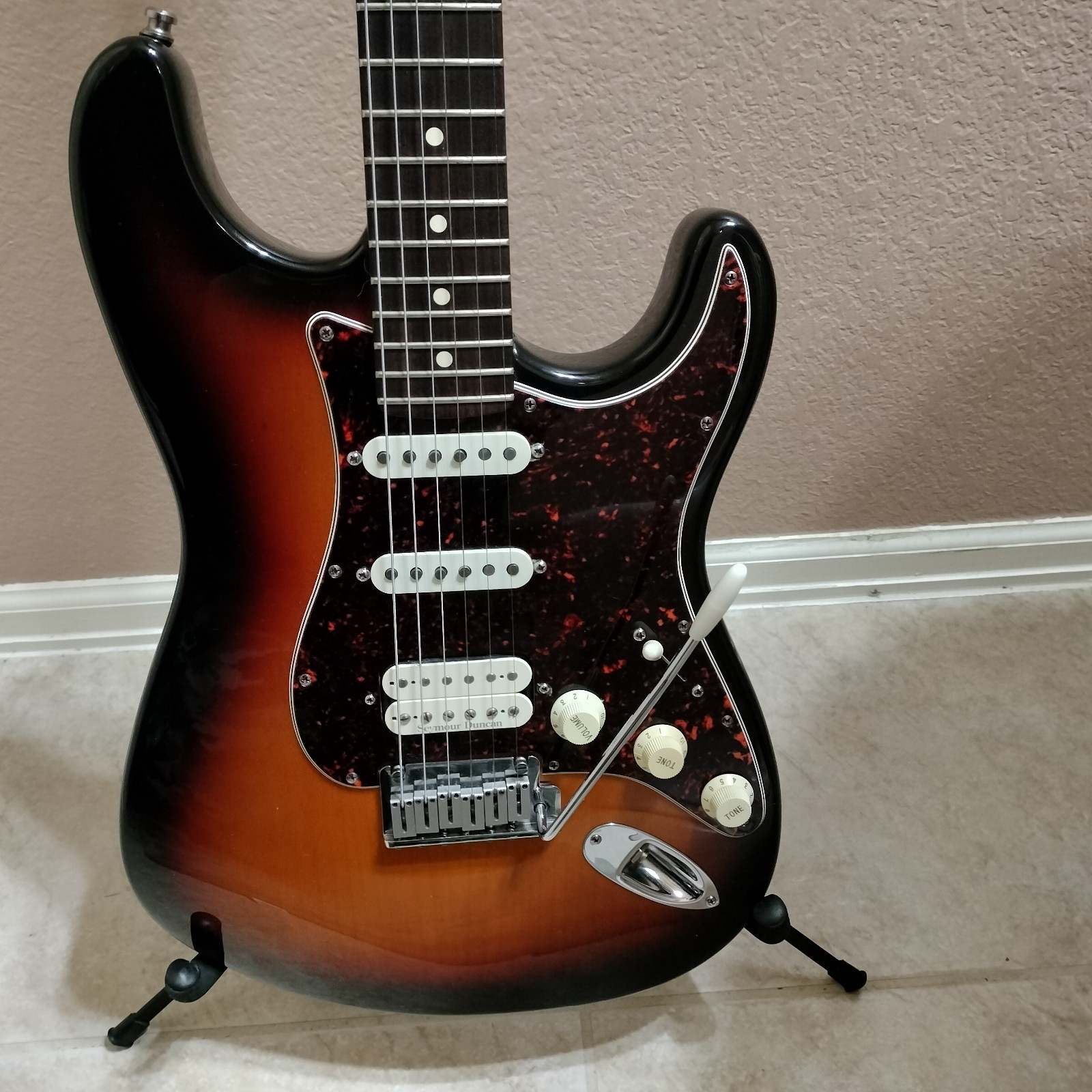 1996 Fender 50th Anniversary American Lone Star Stratocaster – Hardshell Case