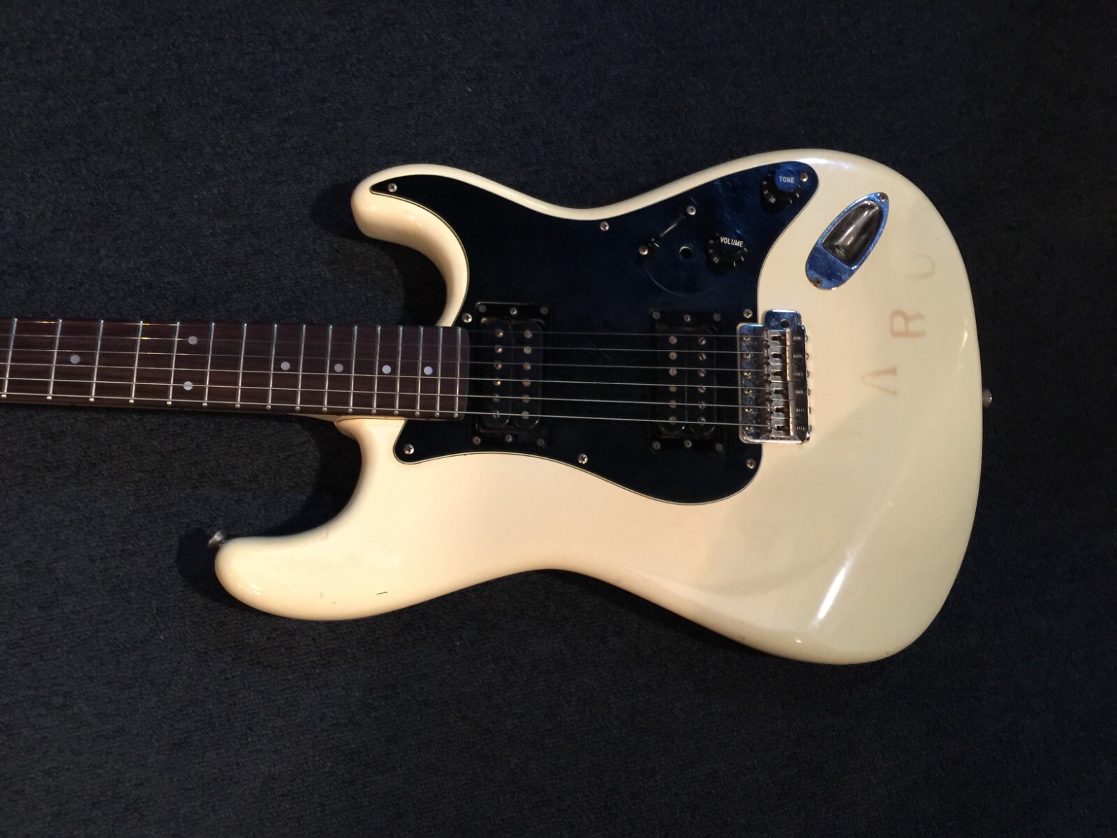 No.115222 1985-1986 Fender Japan Squier SST WHT FUJIGEN INC. Maintained
