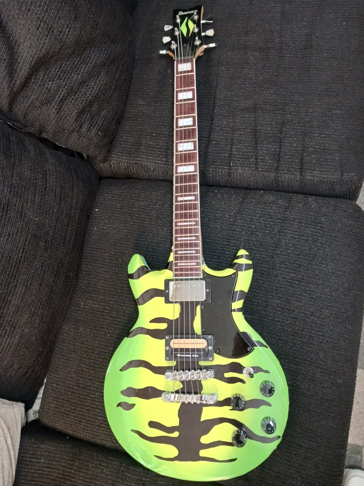 Guitar Skin Wrap Axe Reface Iconic 80’s Vivid Bengal Tiger 8 Bursts – 1222
