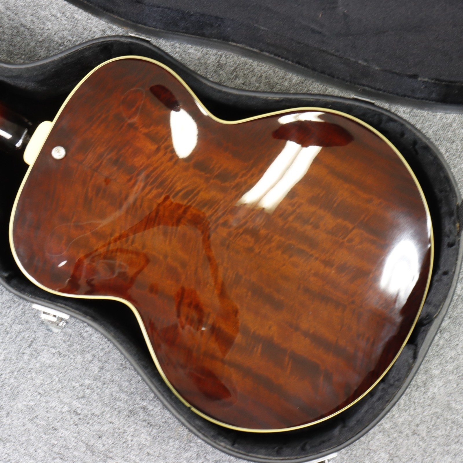 Ibanez AF84E-DVS Artcore 2005 – 2009 – Dark Violin Sunburst