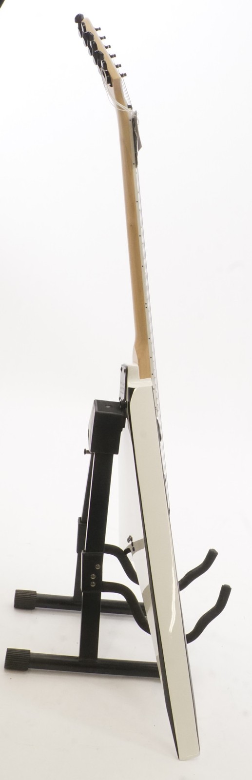 Jackson JS Series Rhoads JS32T, White with Black Bevels Electric Guitar