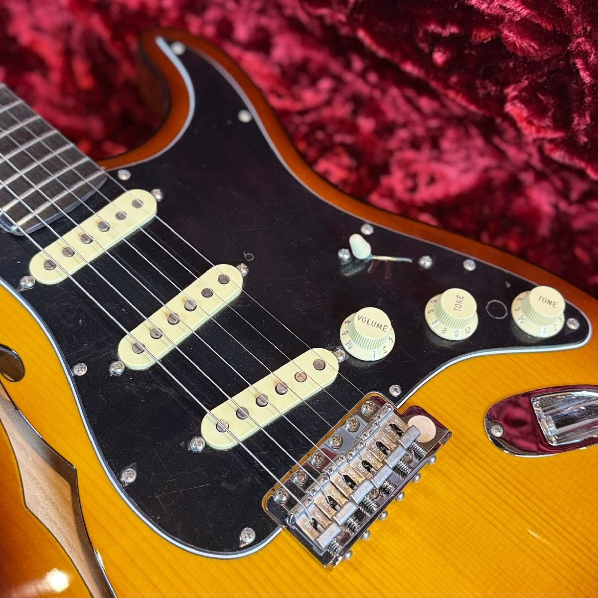 Fender USA Limited Edition Suona Stratocaster Thinline Violin Burst #QY72VQ