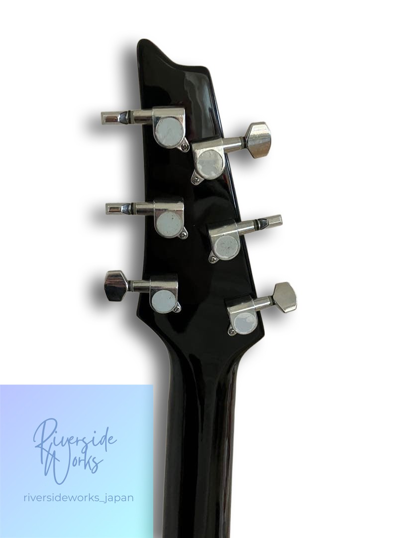 Cracked Mirror_No brand