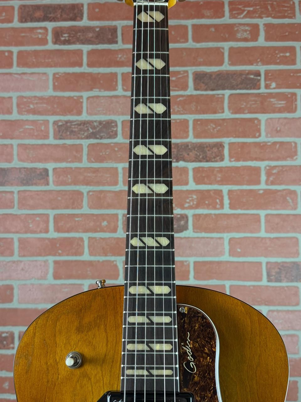Godin 5th Avenue Jumbo P90 Hollow-Body Electric Guitar – Harvest Gold