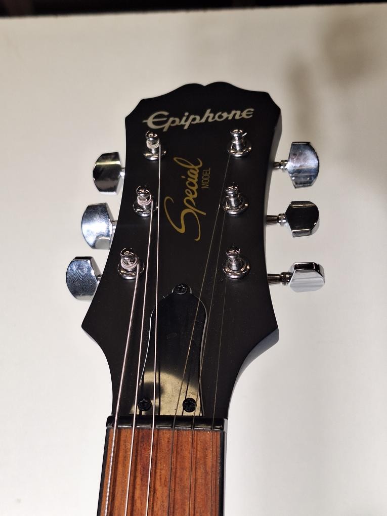 EPIPHONE LP JUNIOR SPECIAL ELECTRIC GUITAR (P15020814)