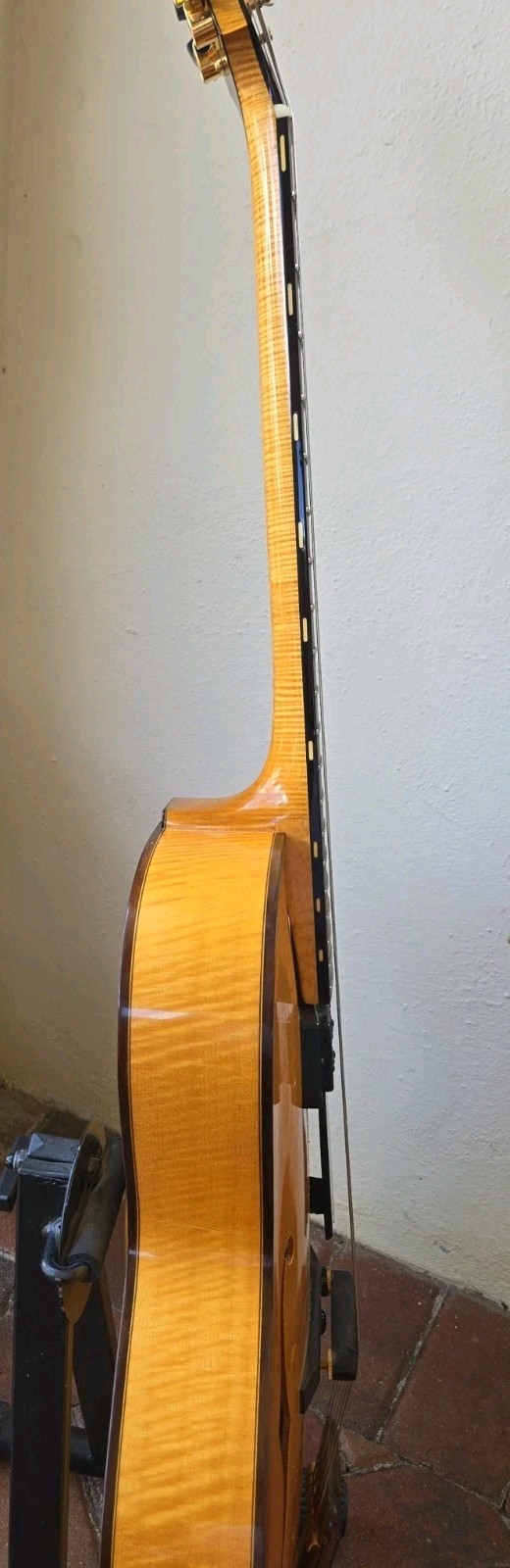 Eastman AR880CE John Pisano 2005 Archtop Jazz Guitar Serial Number 011 Upgraded