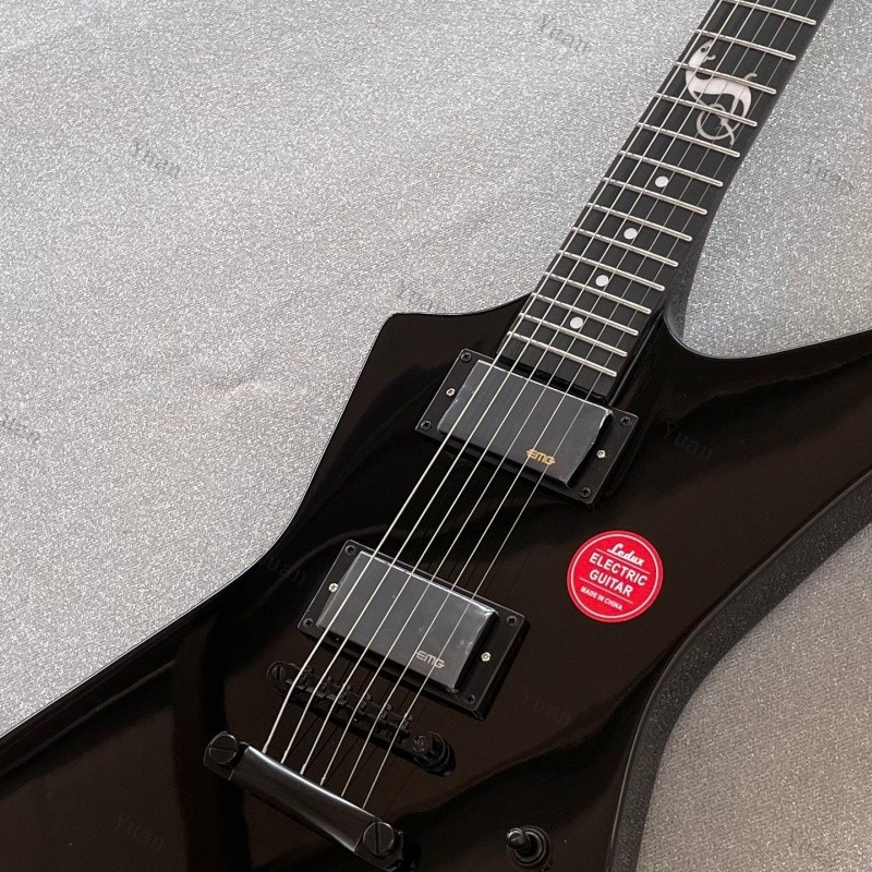 Solid Body Electric Guitar Black Gloss HH Active Pickups 12-Fret Snake Inlay